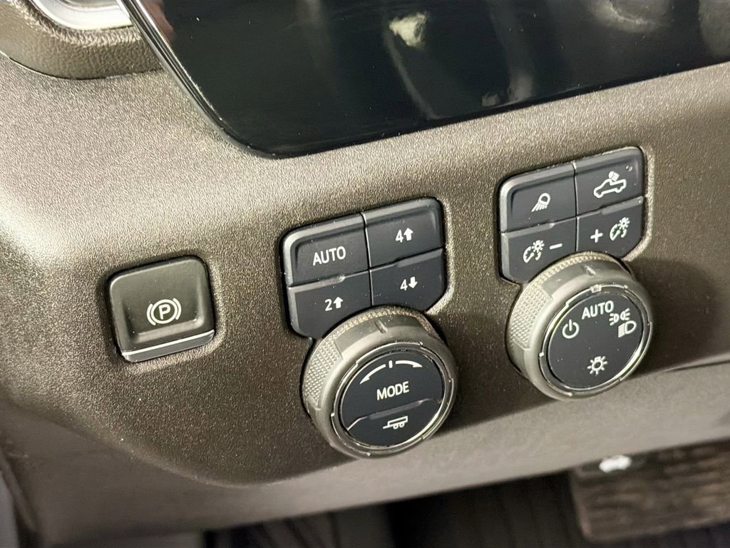 Used 2024 Chevrolet Silverado 1500 LT image 10