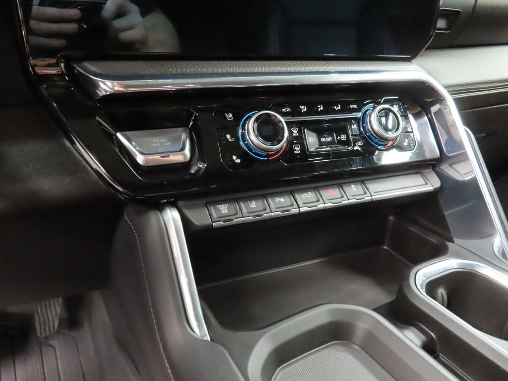 Used 2024 GMC Sierra 3500 Denali w/ Denali Reserve Package image 71