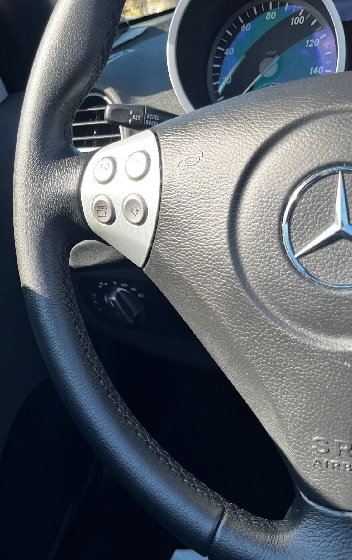 Used 2005 Mercedes-Benz SLK 350 image 27