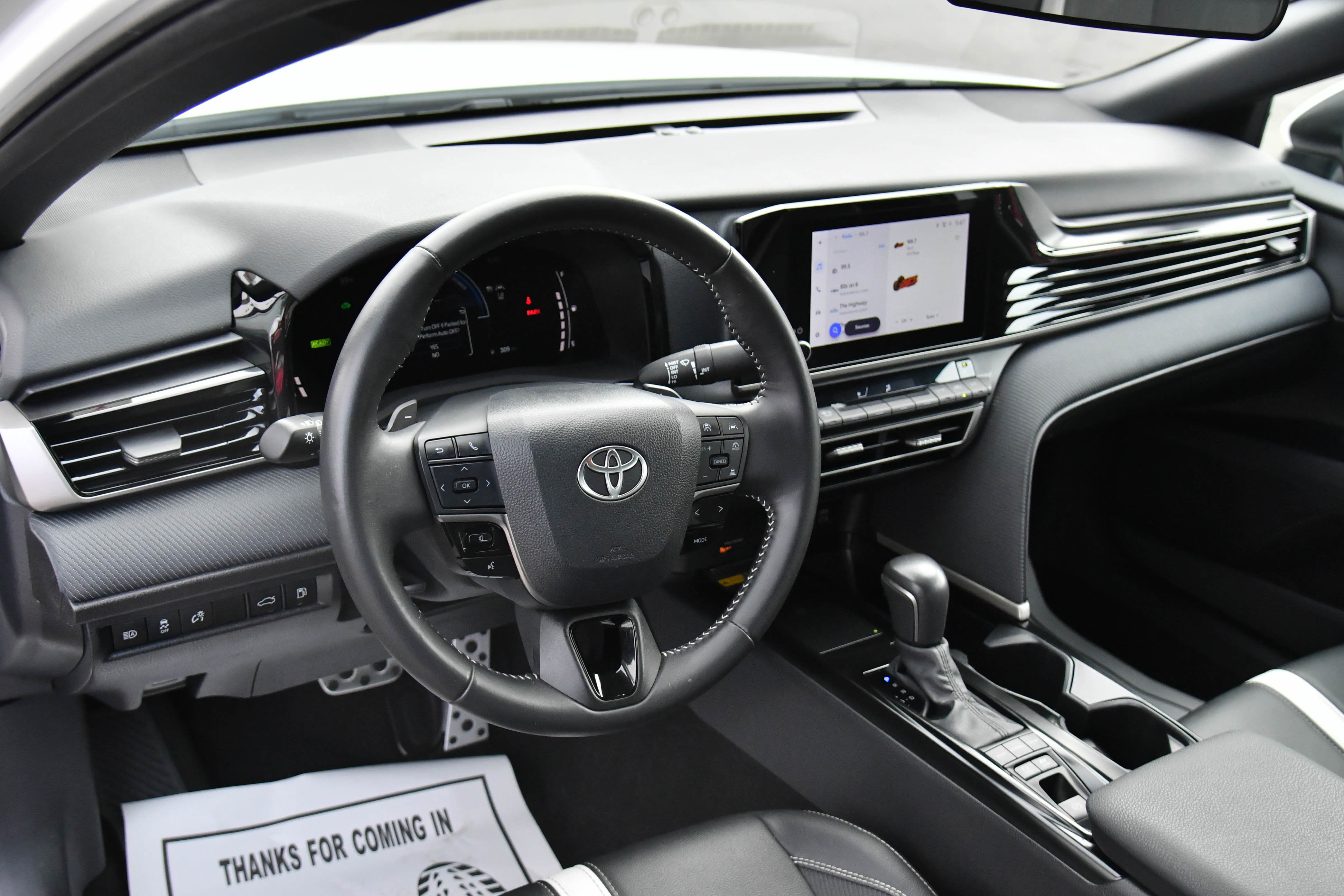 Used 2025 Toyota Camry SE image 16