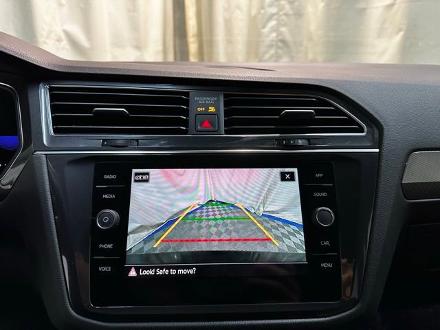 Certified 2022 Volkswagen Tiguan SE image 21
