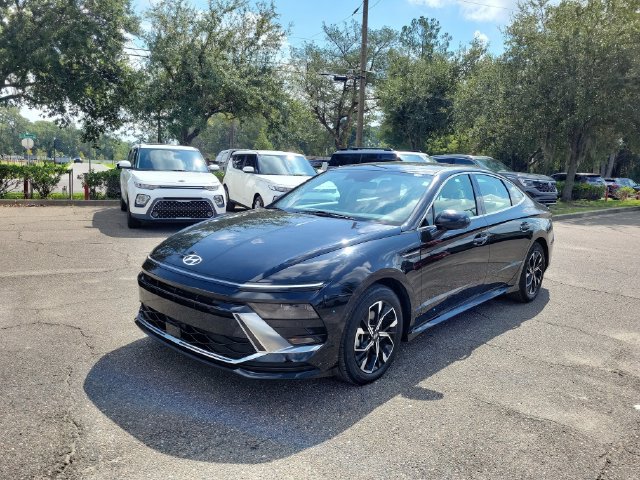 Used 2025 Hyundai Sonata SEL FWD image 4