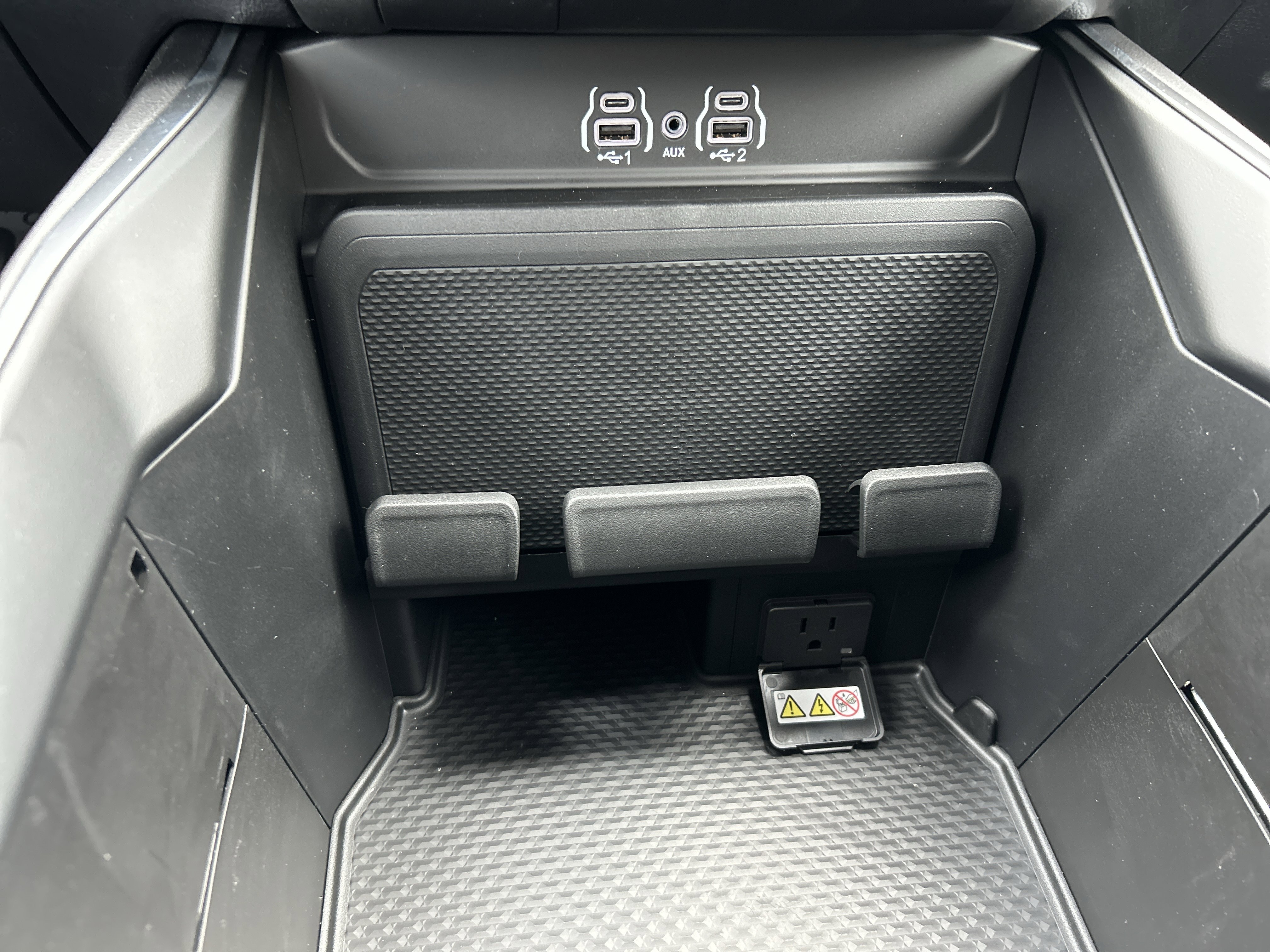 New 2026 RAM 1500 Big Horn w/ Night Edition image 24