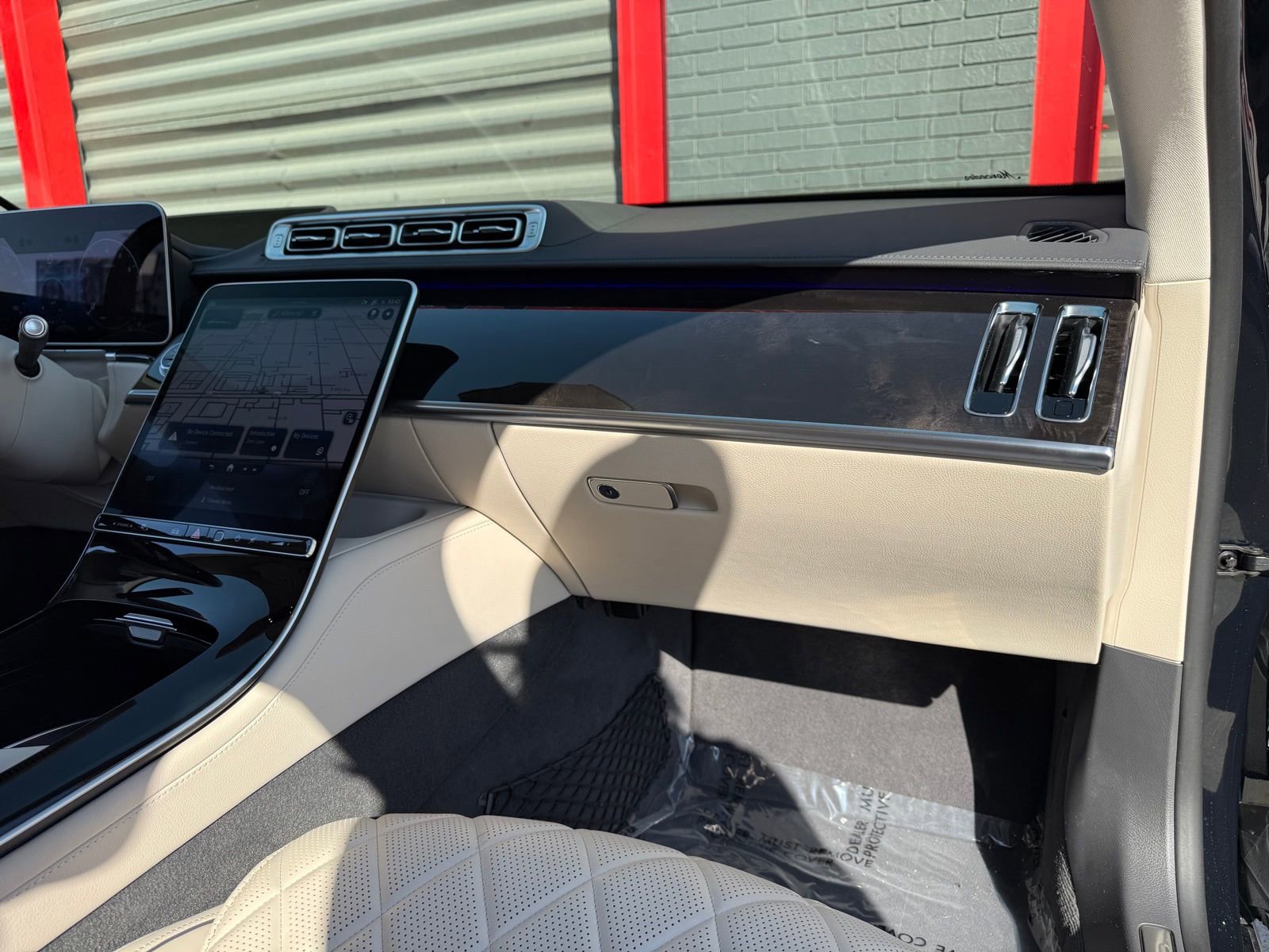 Used 2023 Mercedes-Benz S 500 4MATIC image 15