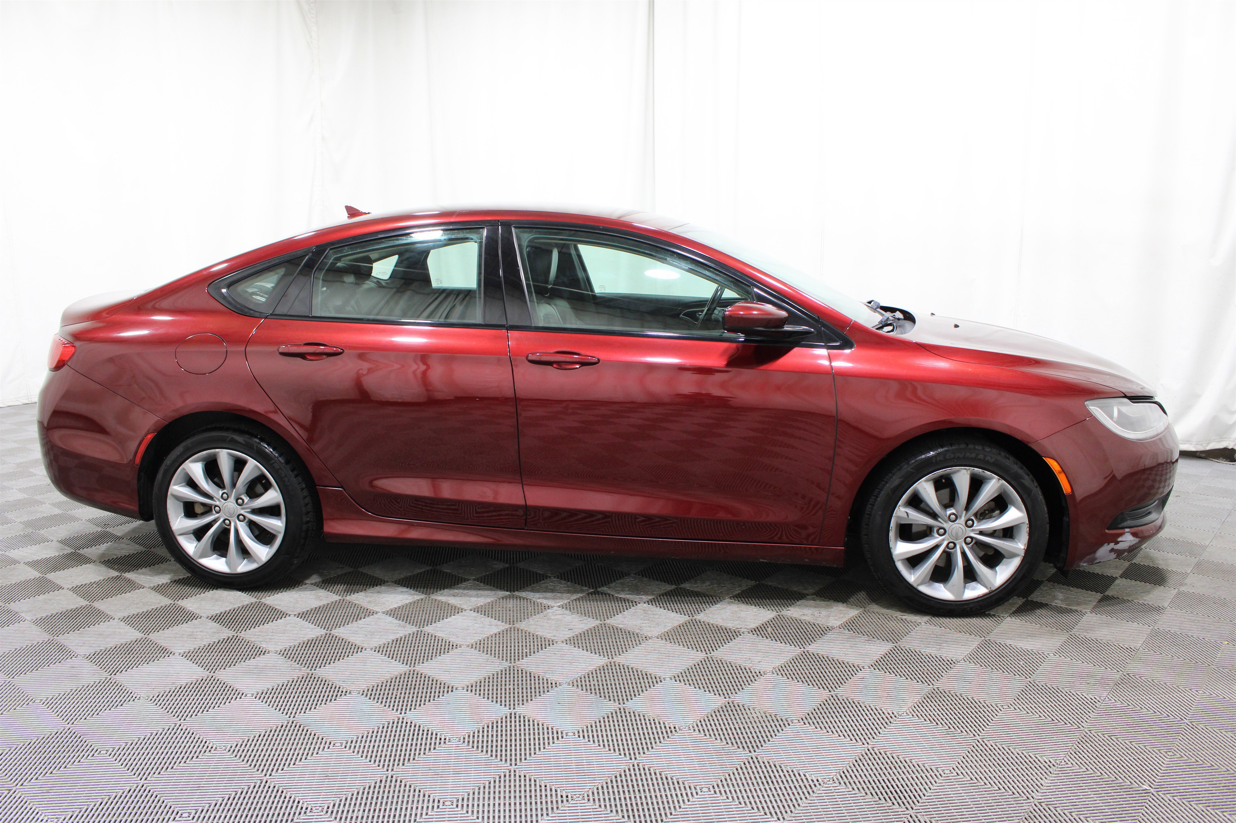 Used 2017 Chrysler 200 Limited Platinum FWD image 23