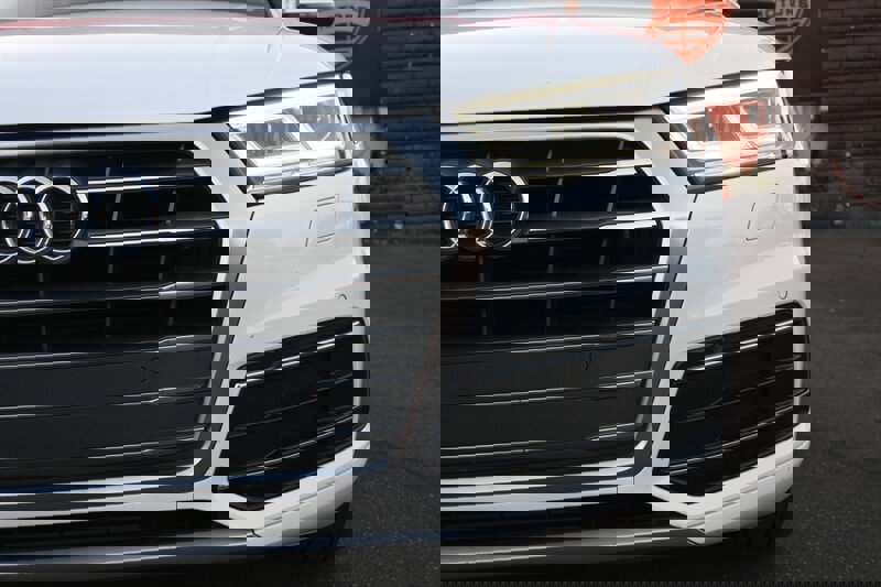 Used 2019 Audi Q5 2.0T Premium Plus w/ Premium Plus Package image 6