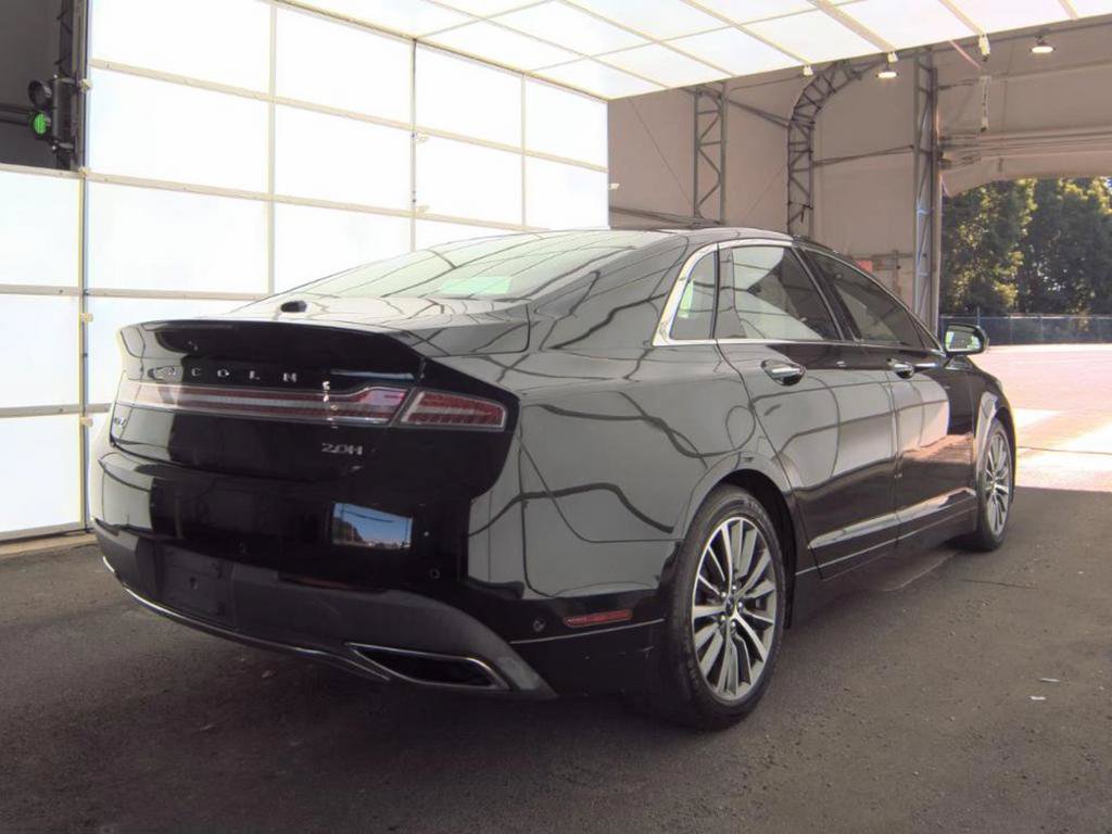 Used 2018 Lincoln MKZ Select w/ Technology Package FWD image 2