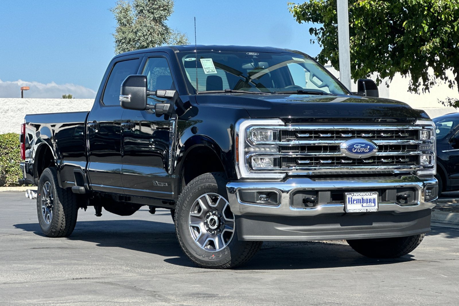 New 2026 Ford F350 4x4 Crew Cab Super Duty image 2