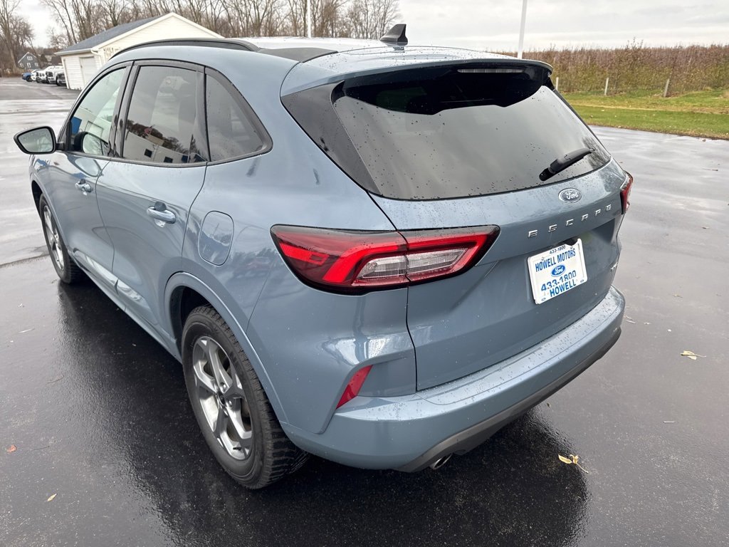 Used 2023 Ford Escape ST-Line image 5