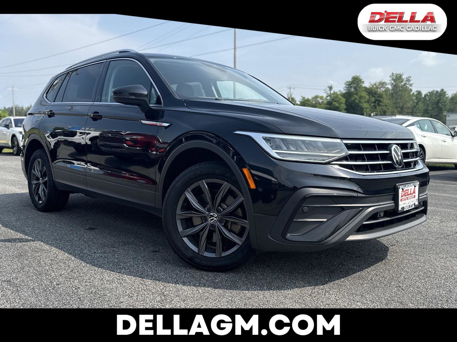 Used 2022 Volkswagen Tiguan SE
