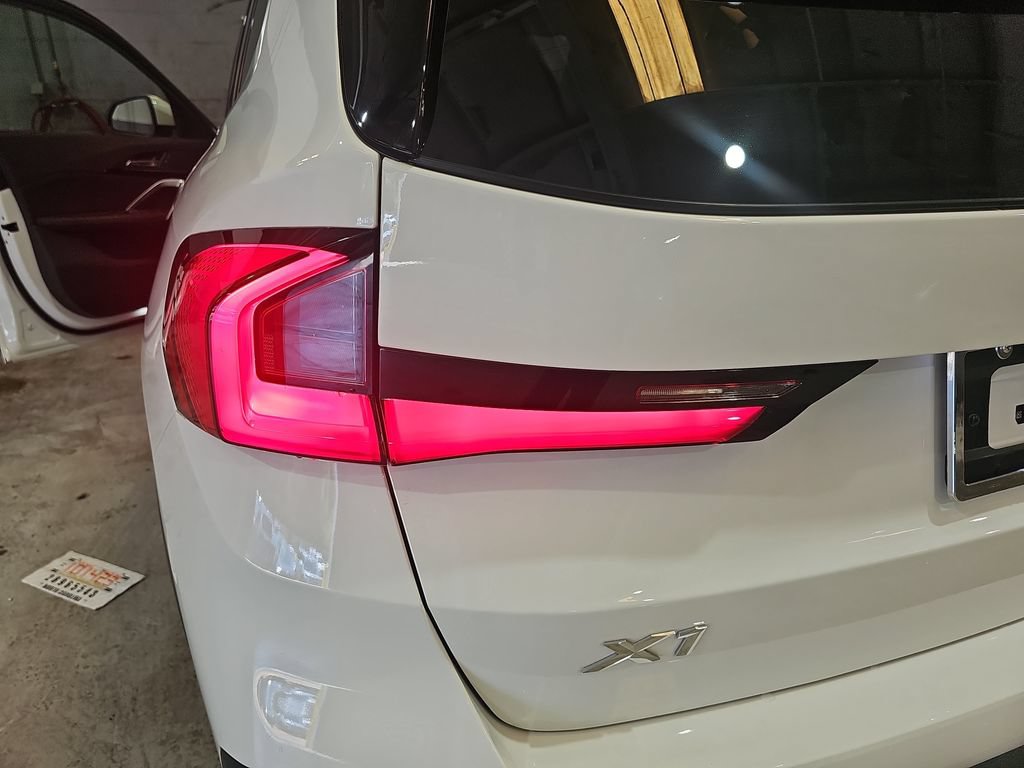 Used 2023 BMW X1 xDrive28i AWD/4WD image 34