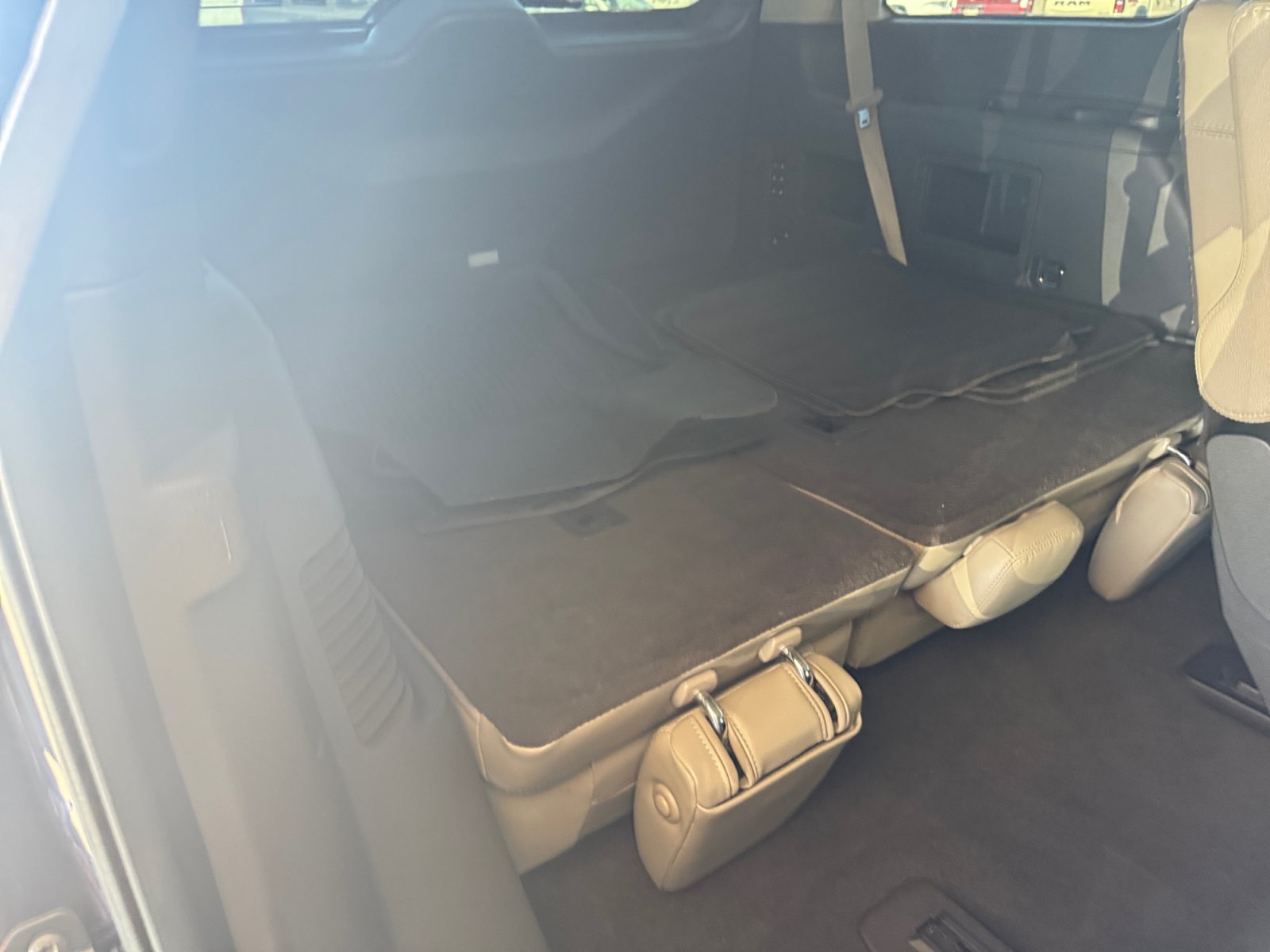 Used 2021 Ford Expedition XLT AWD/4WD image 32