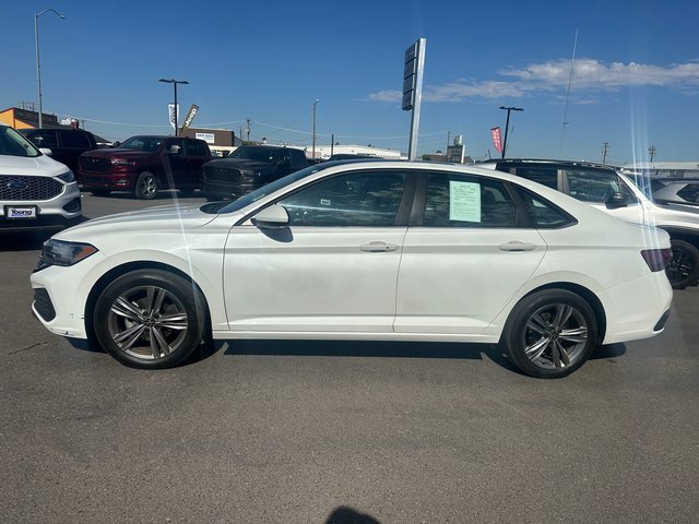 Used 2022 Volkswagen Jetta SE image 7