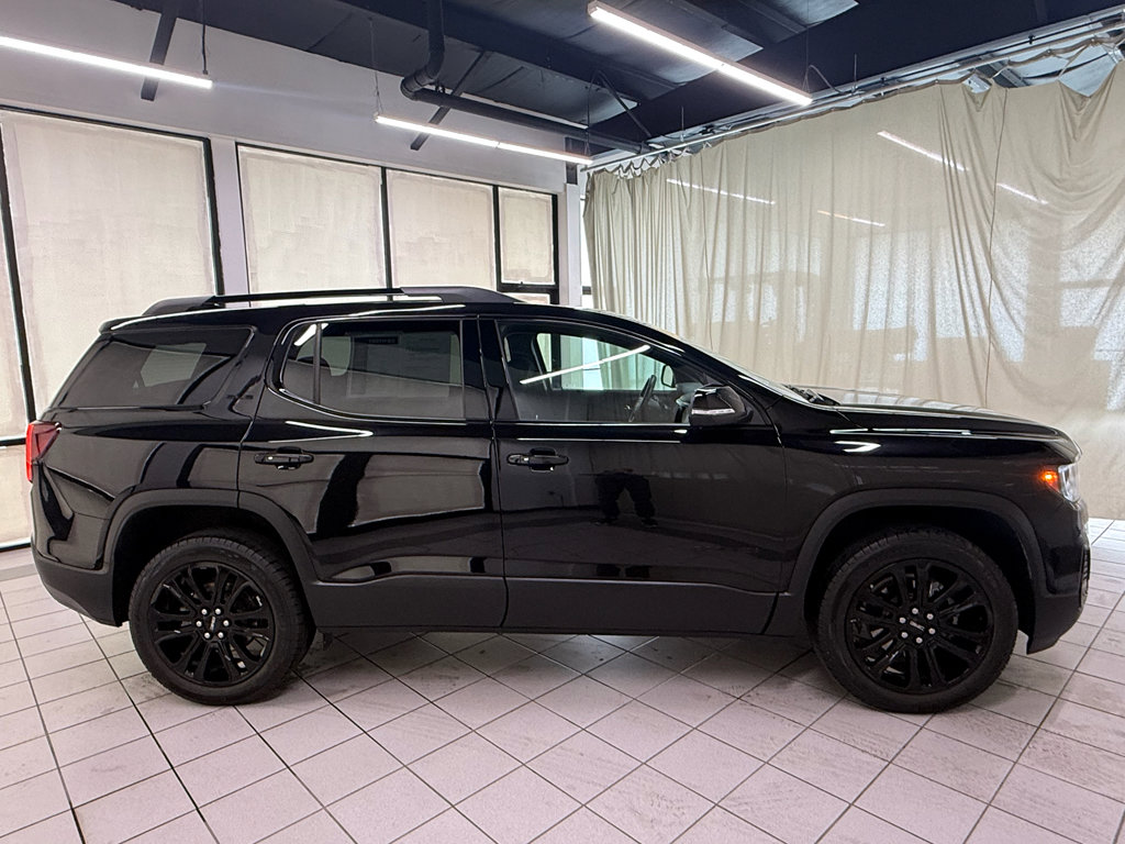 Certified 2023 GMC Acadia SLE w/ Driver Convenience Package FWD image 3