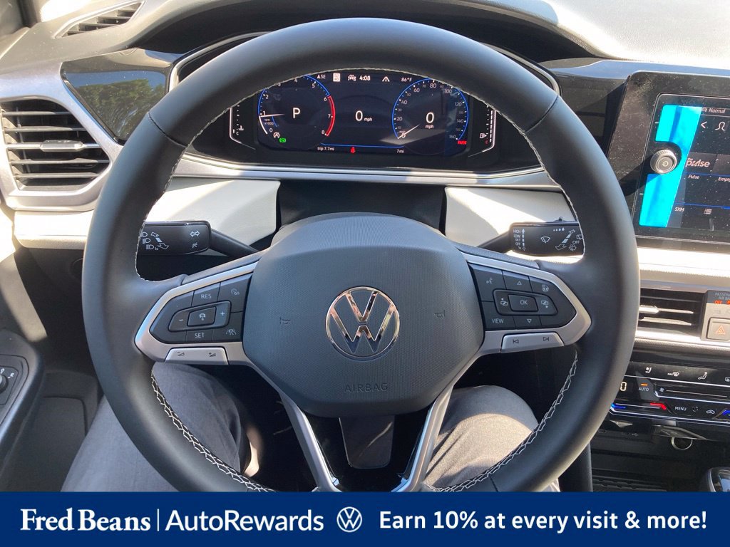 New 2026 Volkswagen Taos SEL AWD/4WD image 17