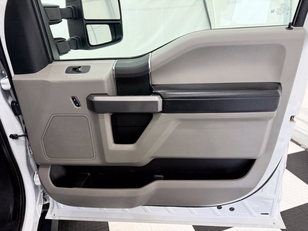 Used 2021 Ford F350 XLT w/ XLT Value Package AWD/4WD image 25