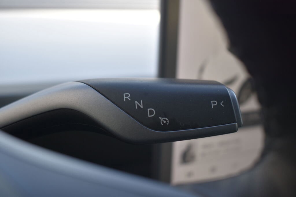 Used 2021 Tesla Model Y 2WD image 11