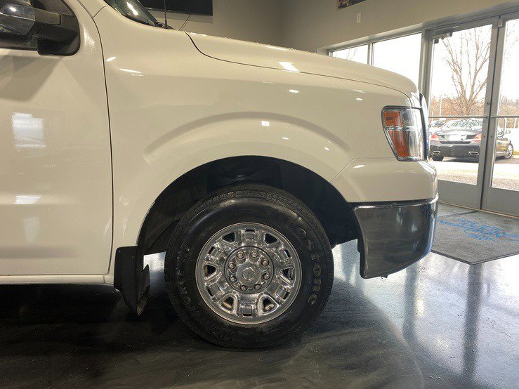 Used 2020 Nissan NV 3500 SV image 9