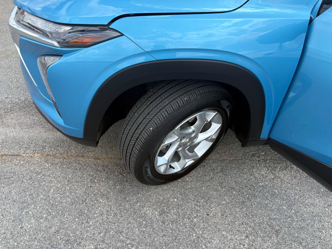 Used 2025 Chevrolet Trax LS w/ LS Convenience Package FWD image 59