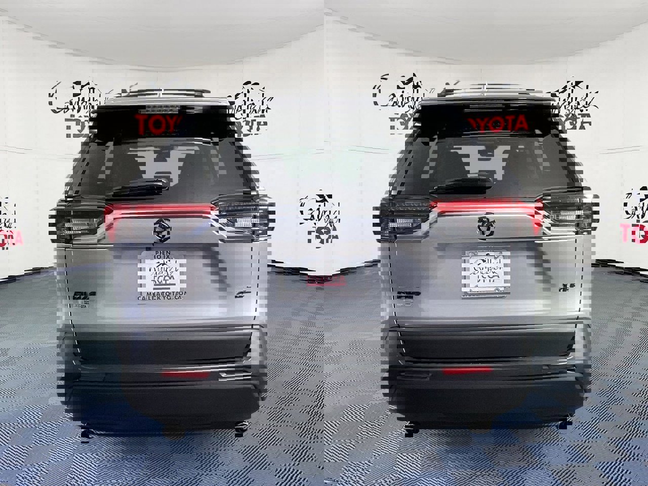 New 2025 Toyota RAV4 XLE image 7