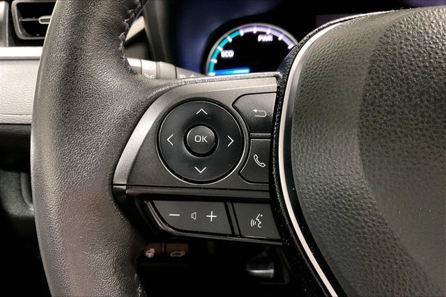 Used 2021 Toyota RAV4 XLE Premium AWD/4WD image 18