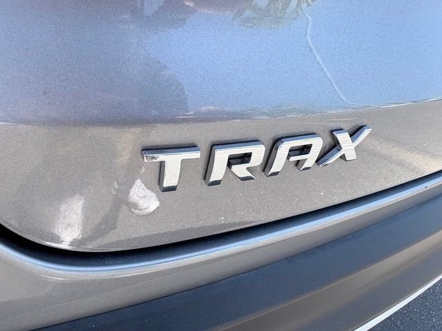 Used 2025 Chevrolet Trax LT FWD image 26