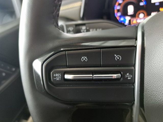 Used 2024 Chevrolet Colorado ZR2 w/ ZR2 Convenience Package III AWD/4WD image 21