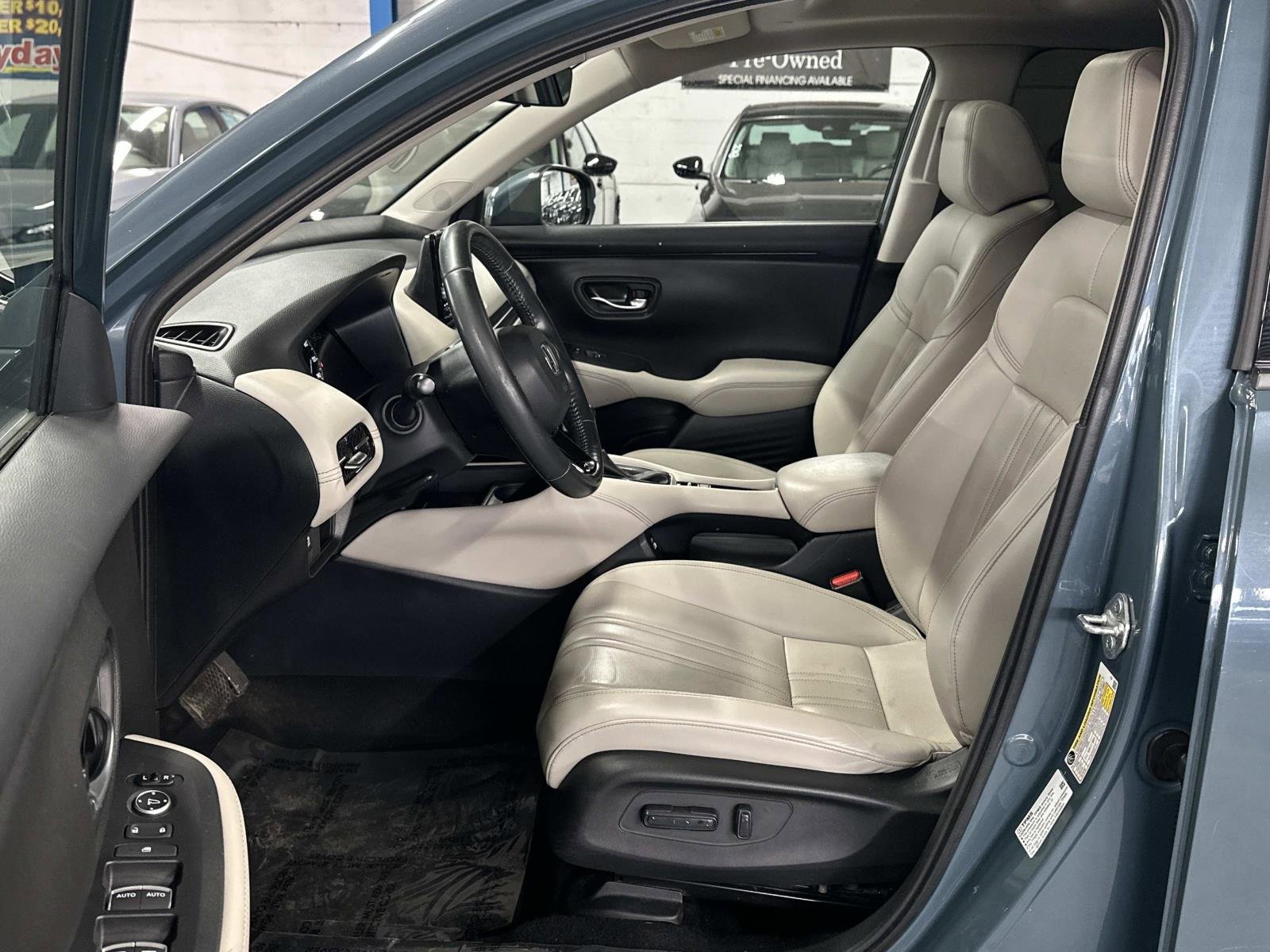 Used 2023 Honda HR-V EX-L image 17