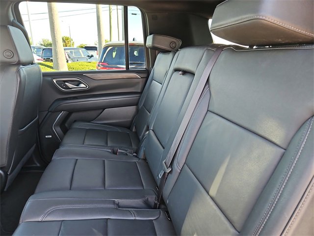 Used 2024 Chevrolet Suburban LT image 13