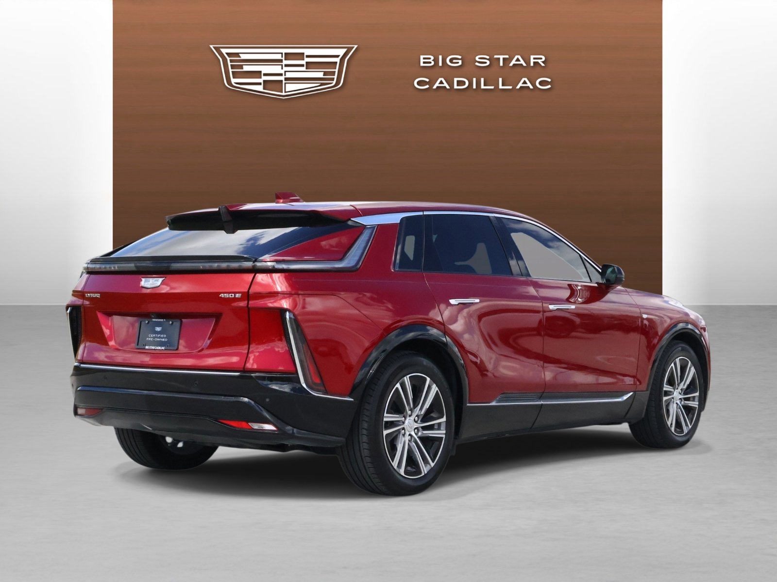 Used 2024 Cadillac Lyriq Luxury w/ LPO, Floor Liner Package image 5