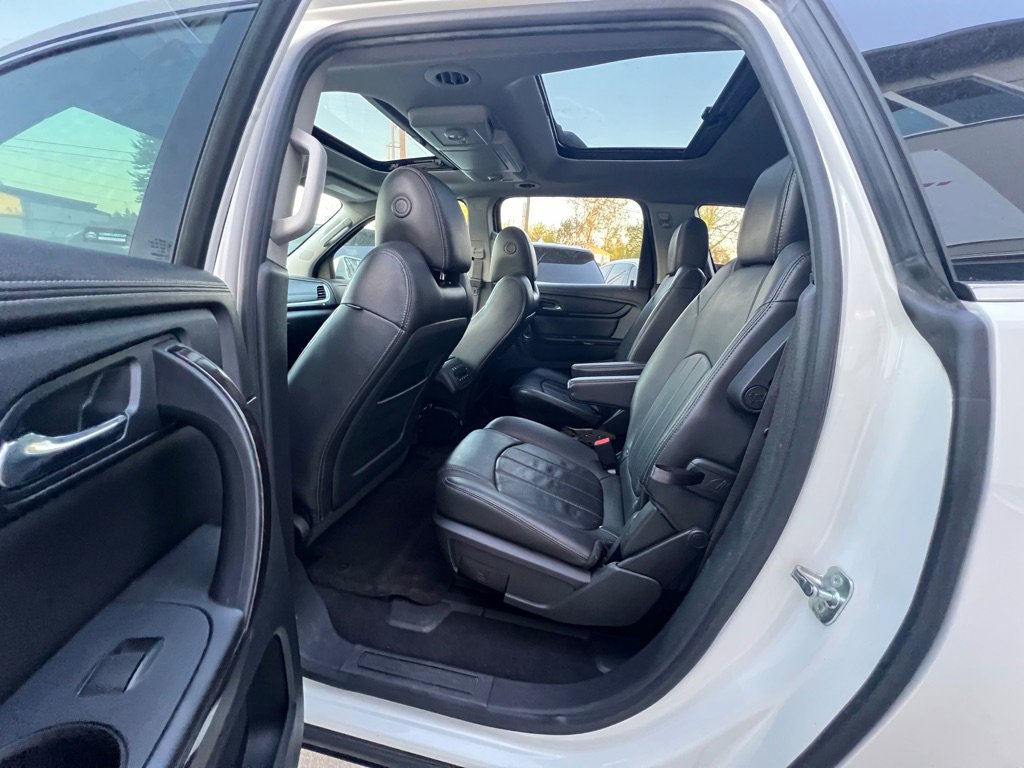 Used 2015 Chevrolet Traverse LTZ w/ LPO, 'HIT The Road' Package AWD/4WD image 13
