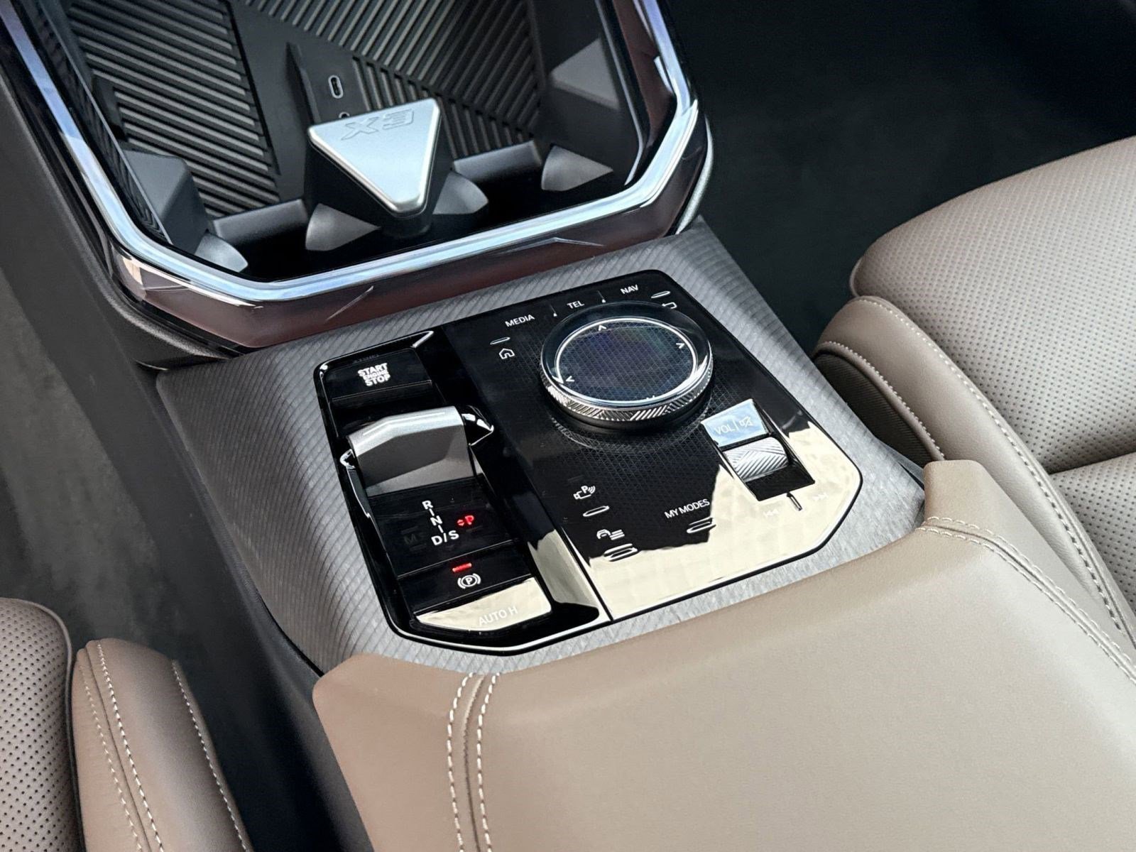 Used 2026 BMW X3 xDrive30 w/ Premium Package image 16