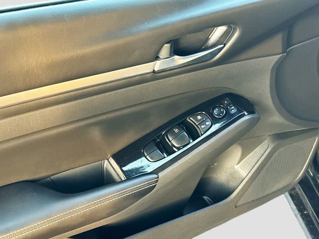 Used 2023 Nissan Altima 2.5 SV image 17