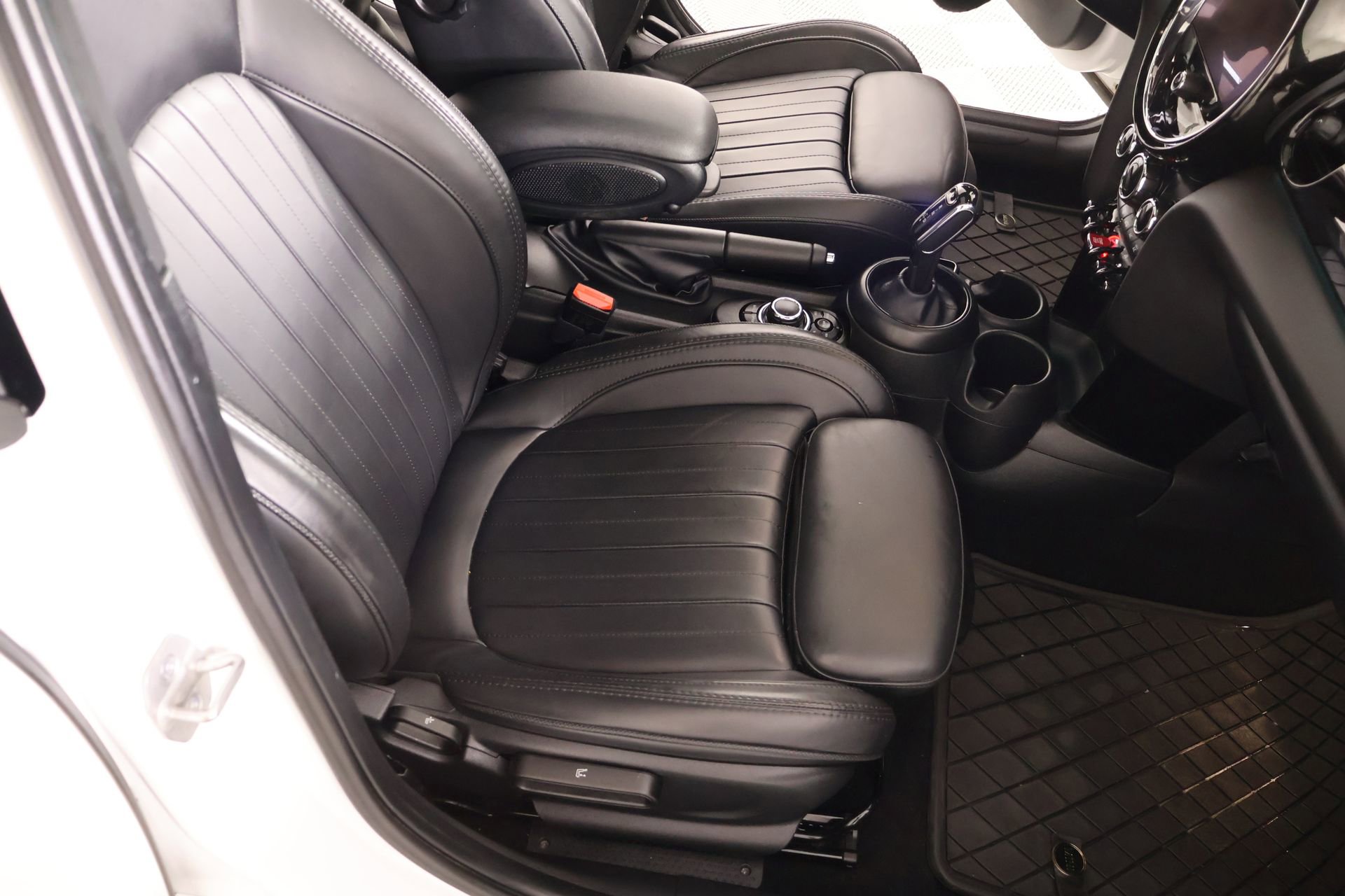 Used 2023 MINI Cooper S image 14