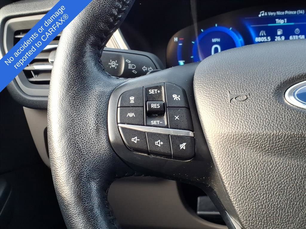 Used 2020 Ford Escape Titanium image 31