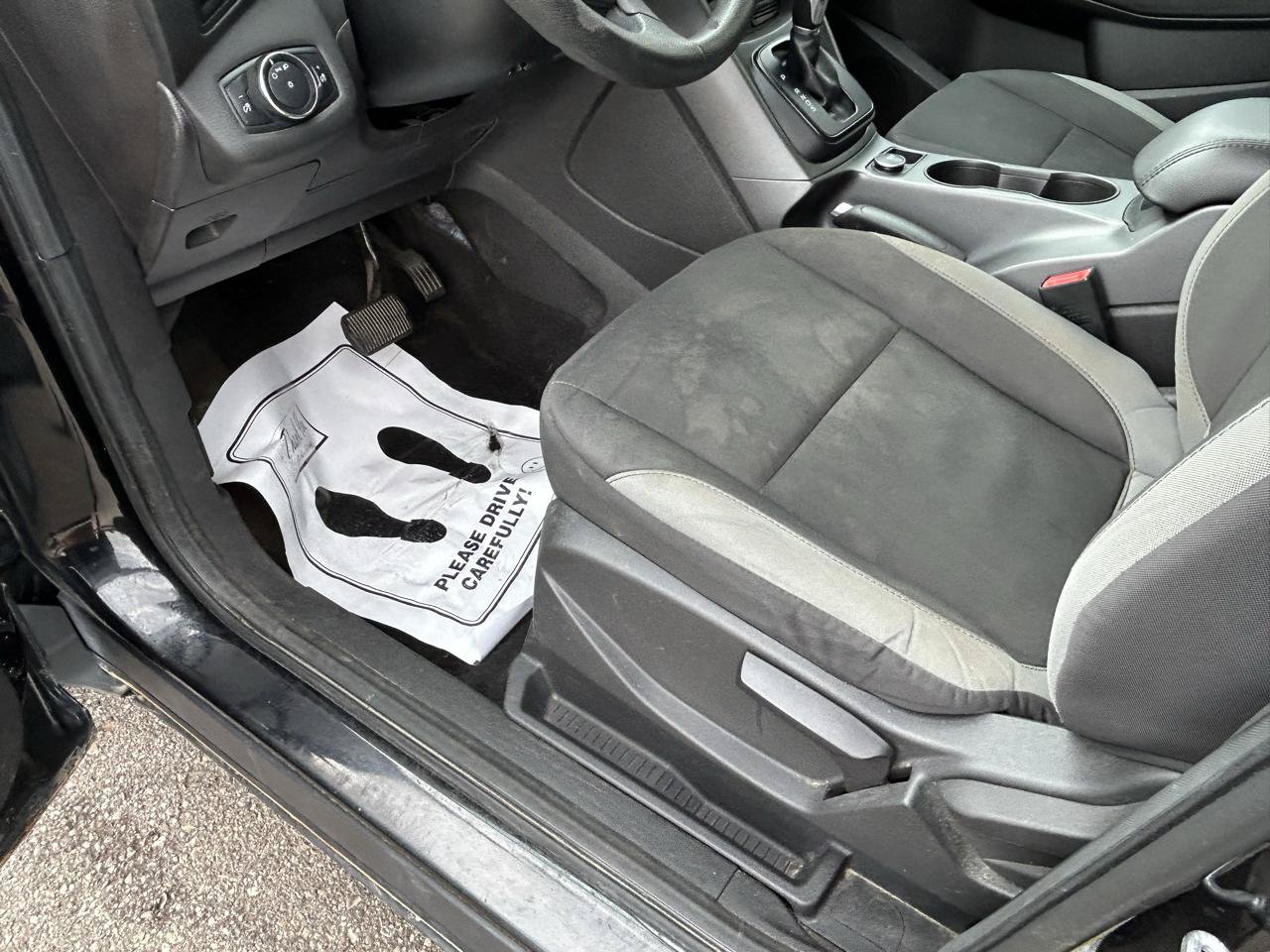 Used 2014 Ford Escape S FWD image 10