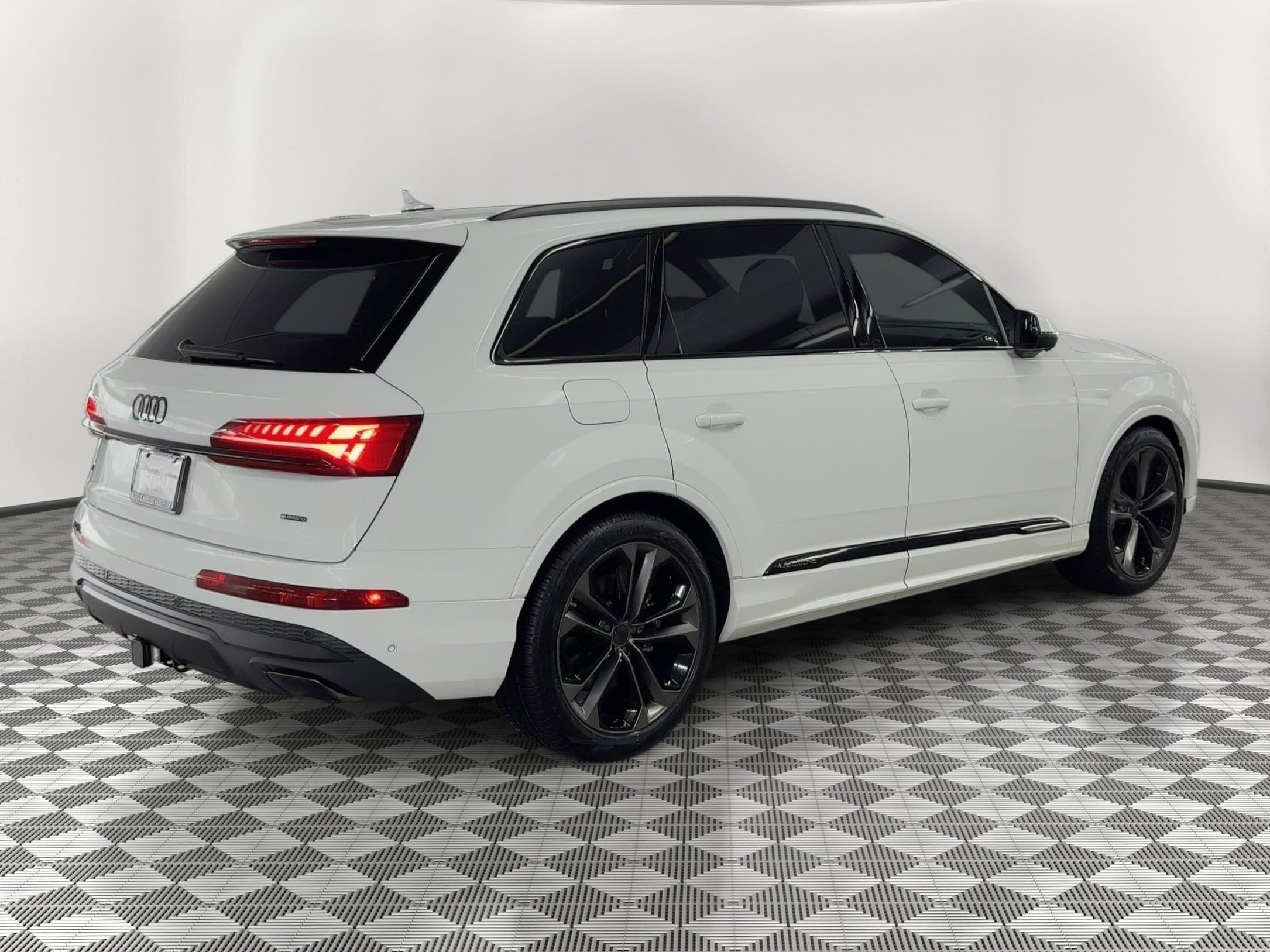 New 2026 Audi Q7 3.0T Premium Plus AWD/4WD image 9