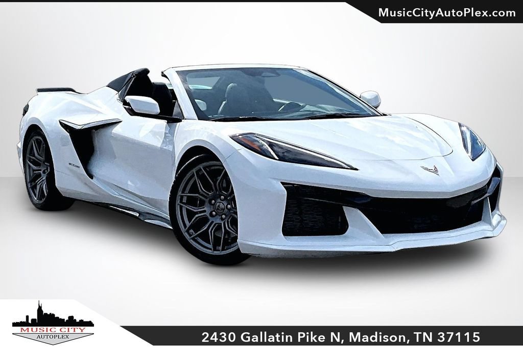 Used 2025 Chevrolet Corvette Z06 w/ Chrome Exterior Badge Package