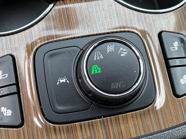 Used 2023 GMC Acadia SLE w/ Driver Convenience Package AWD/4WD image 18