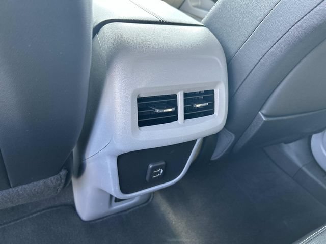 Used 2023 GMC Terrain SLT w/ Tech Package AWD/4WD image 19