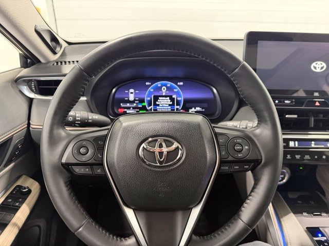 Used 2024 Toyota Venza Limited AWD/4WD image 14