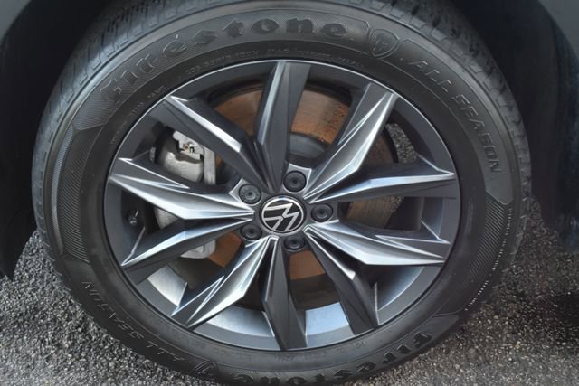 Used 2023 Volkswagen Tiguan SE image 49