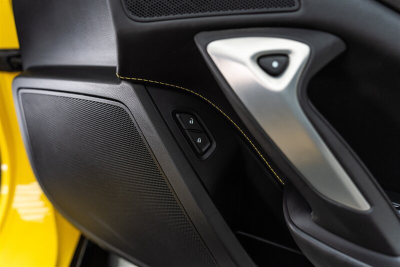 Used 2018 Chevrolet Corvette Z06 RWD image 64