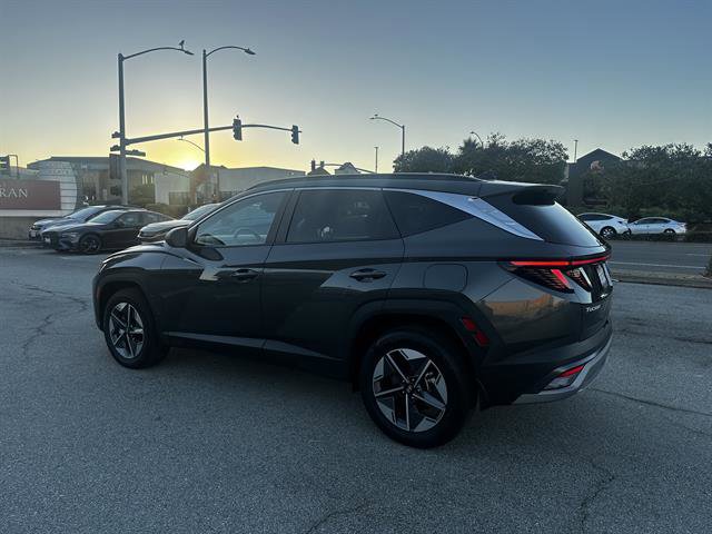 Certified 2025 Hyundai Tucson SEL image 3