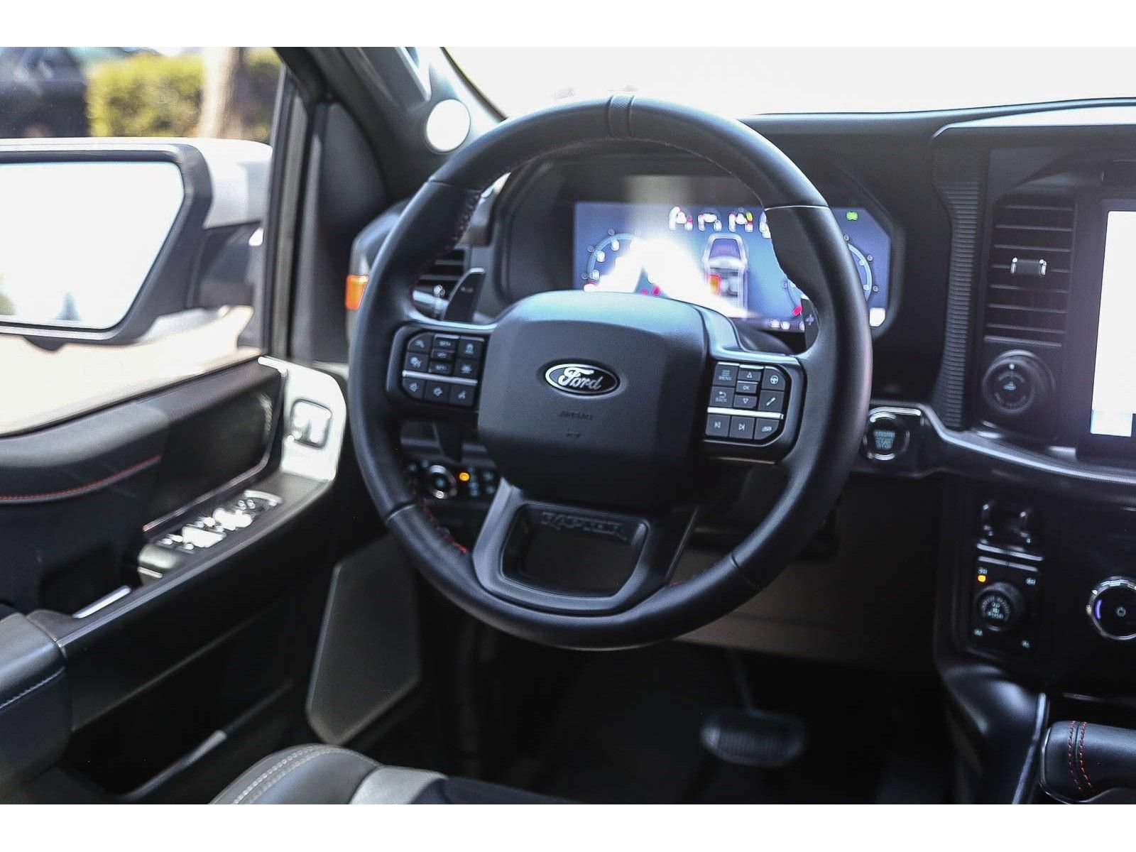 Used 2025 Ford F150 Raptor AWD/4WD image 13