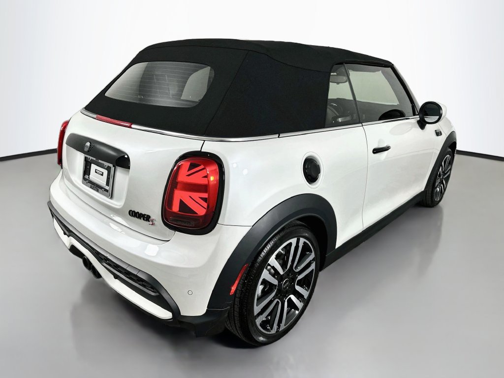 Used 2024 MINI Cooper S FWD image 5