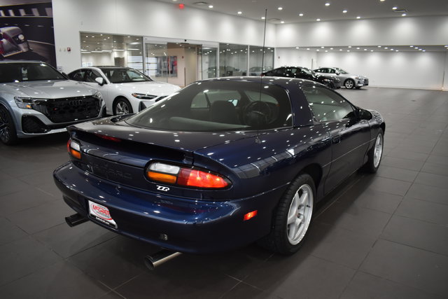 Used 2002 Chevrolet Camaro LT w/ Preferred Equipment Group 1 RWD image 7