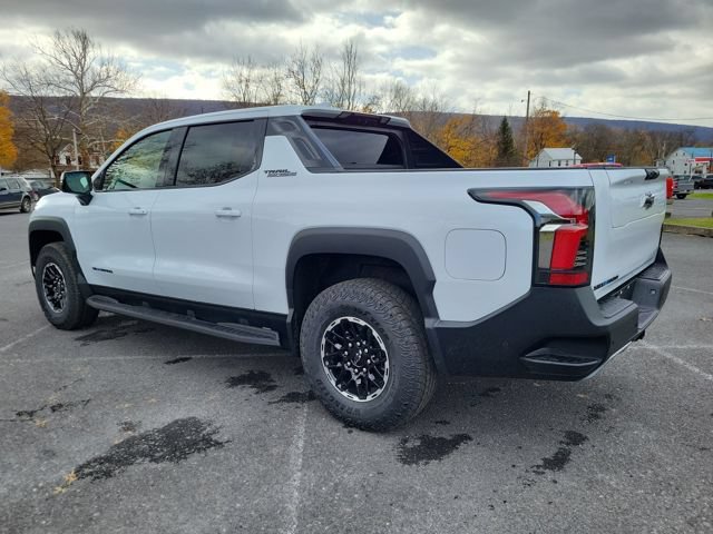 New 2026 Chevrolet Silverado EV Trail Boss AWD/4WD image 3