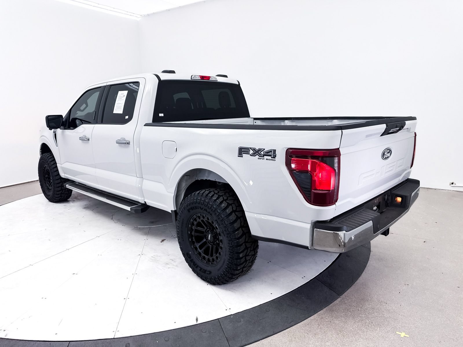 Used 2024 Ford F150 XLT w/ FX4 Off-Road Package AWD/4WD image 14