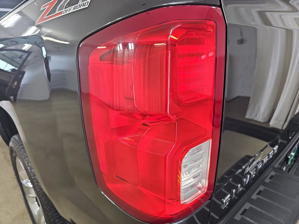 Used 2016 Chevrolet Silverado 1500 LTZ Z71 w/ LTZ Plus Package AWD/4WD image 39